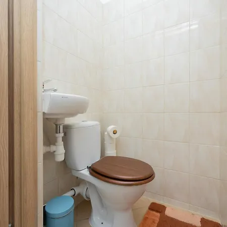 Apartment Spacious And Bright Near Metro Wilanowska By Renters *