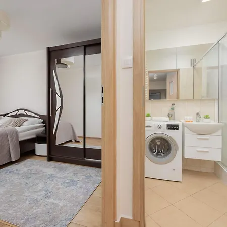 公寓 Spacious And Bright Near Metro Wilanowska By Renters 华沙